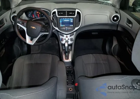 2018 Chevrolet Sonic Lt z USA, uszkodzony, nr VIN 1G1JD5SG5J4120198